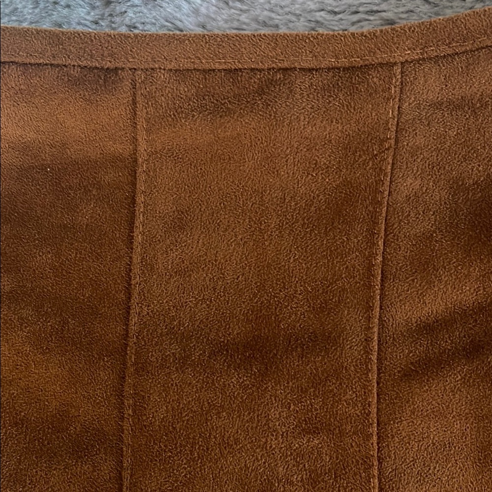 BCBG Generation Ladies Russet Faux Suede Top - Picture 5 of 7